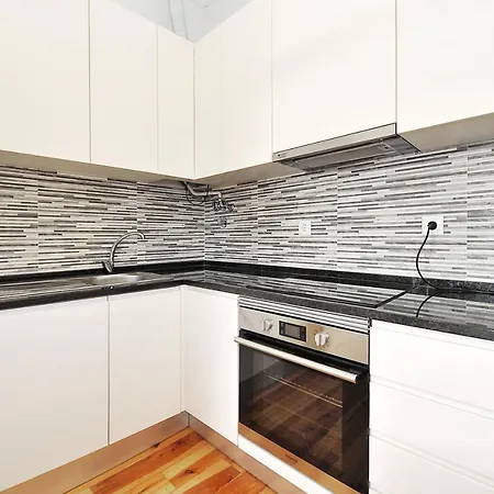 Downtown Alfama & Me * Лиссабон