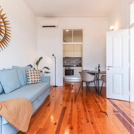 Апартаменти Downtown Alfama & Me *