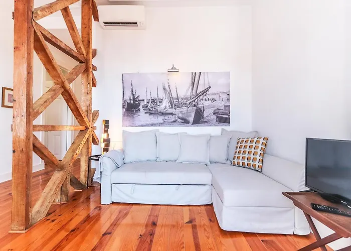 Downtown Alfama & Me